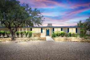 l NEW l 5BR 3BTH Large, Modern, Private Home l Central LOC